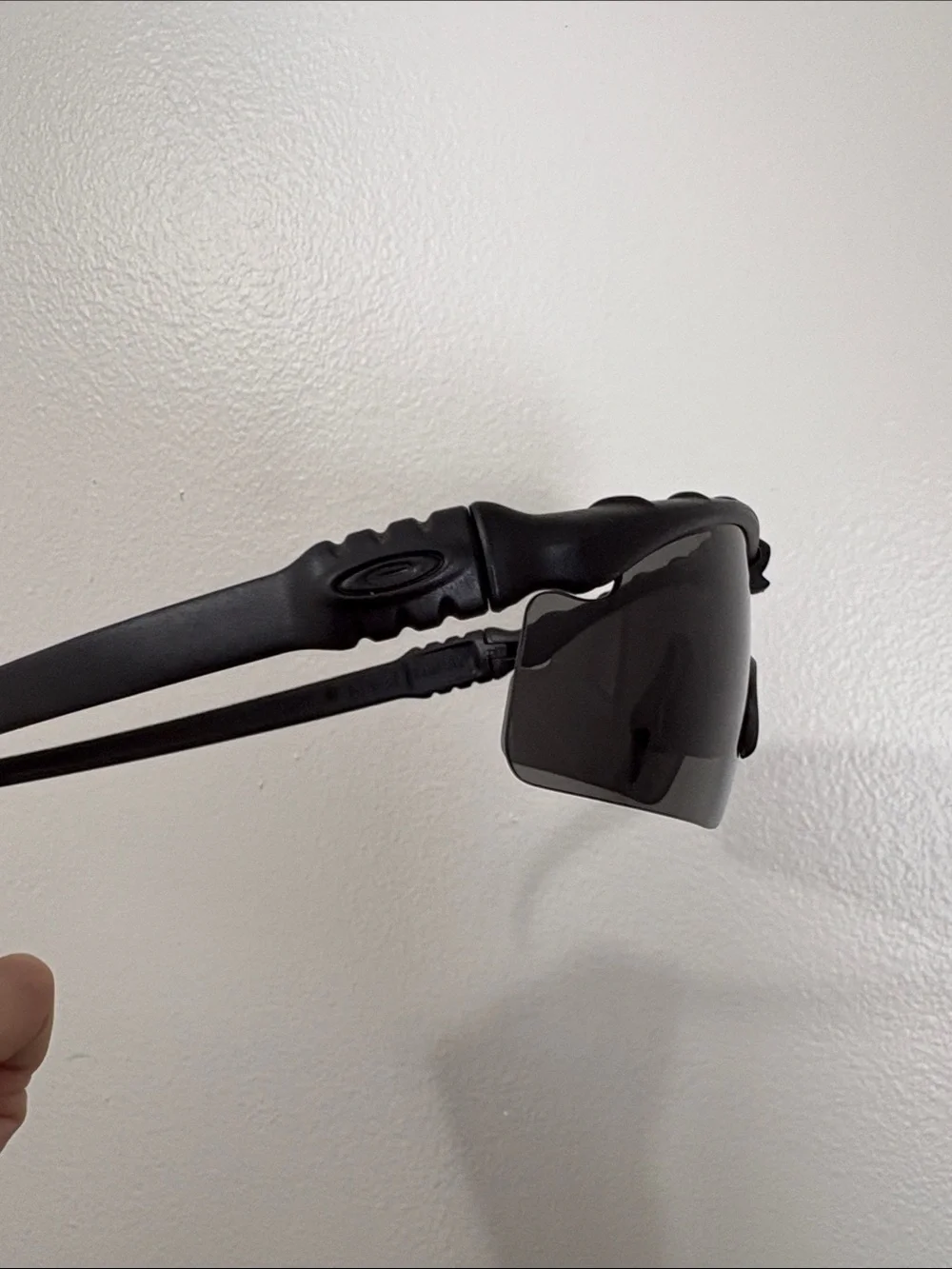 Oakley bold wraparound